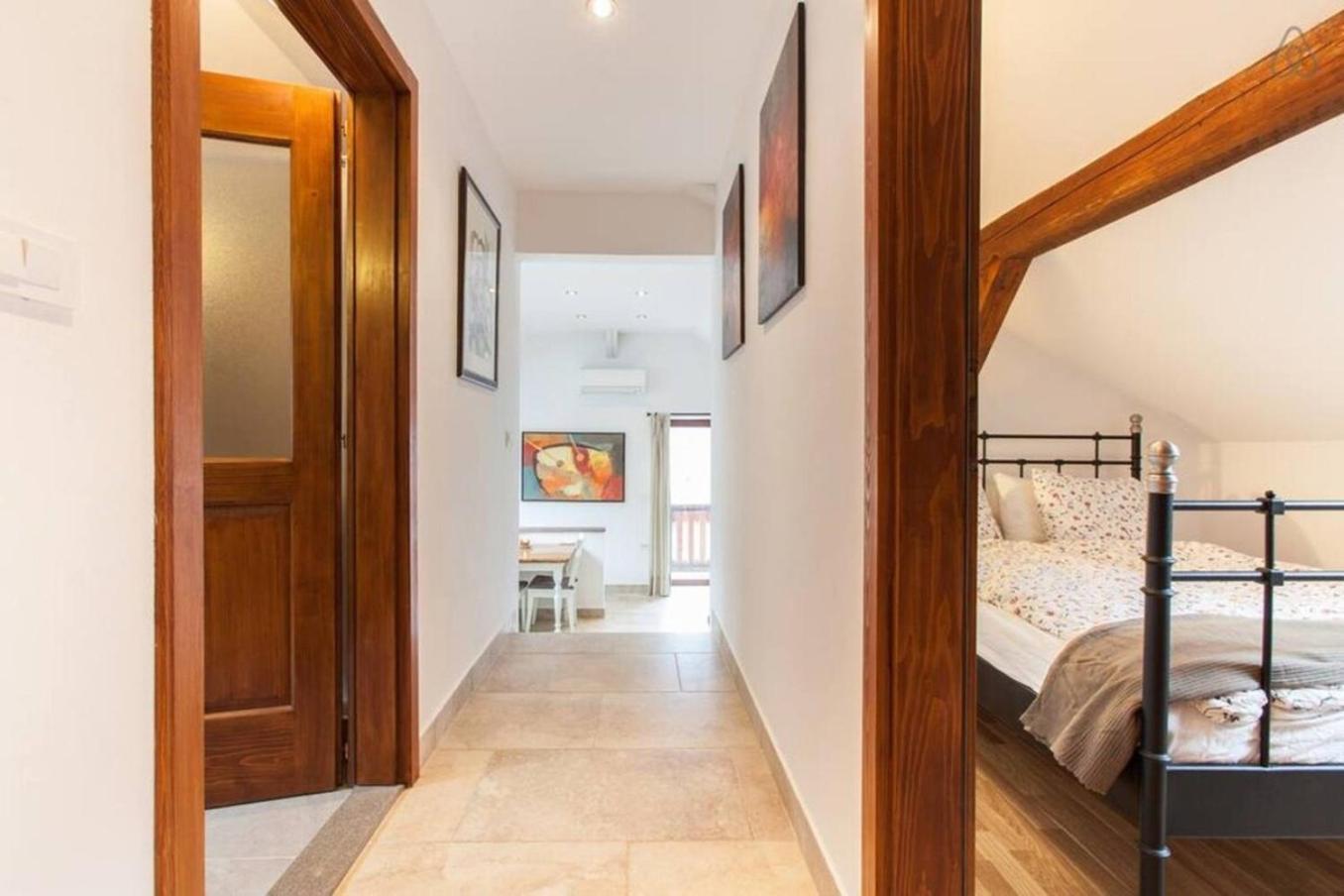 House Maharac With 3 Apartments Till 18 Persons Kamno Luaran gambar